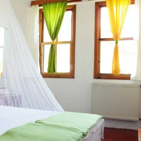 Caretta Caretta Otel 2*