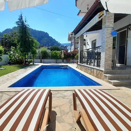 Yeliz Villa