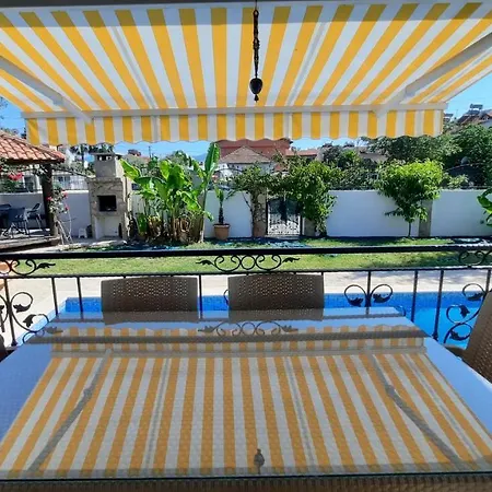 Villa Yeliz *