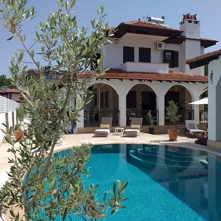 Holiday home 3-bed Sleeps 5 Annie's Hse Ortaca *