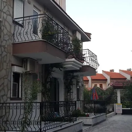 Arda Aparthotel