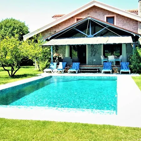 Villa Alcedo *