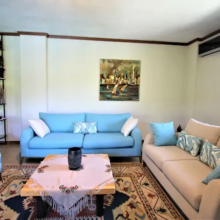 Alcedo Villa