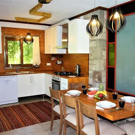 Alcedo Villa *