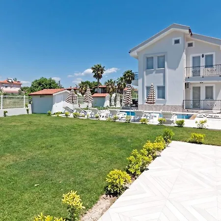 Villa Twins Minta