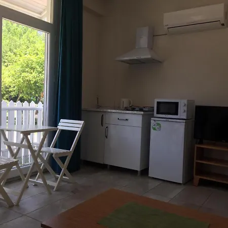 Aparthotel Grandma's Garden 3*