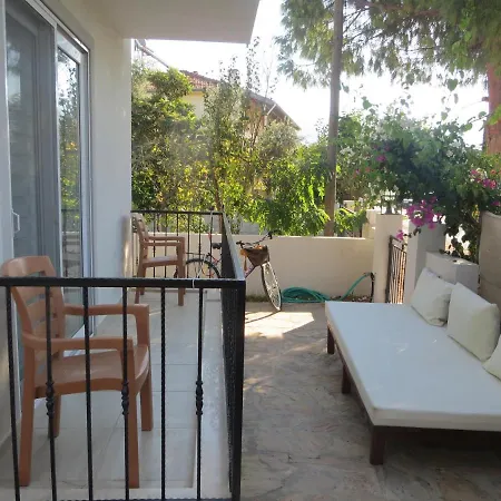 Villasevval-sleeps8-pool-bbq-ac-neartown Villa *