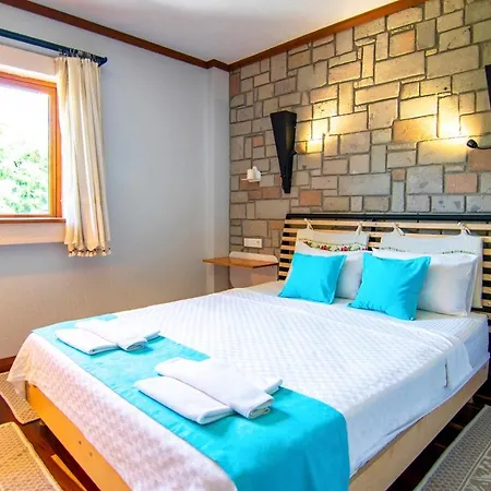 Villa Stonehouse-1
