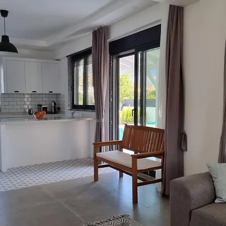 Melos Villa