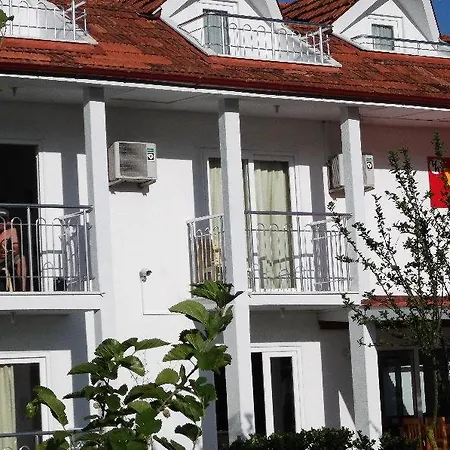 Yavuz Hotel