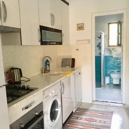 Yalili Tatil Evi *