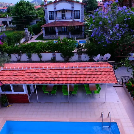 Karaca Hotel