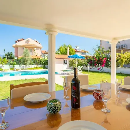 Villa Atlantis